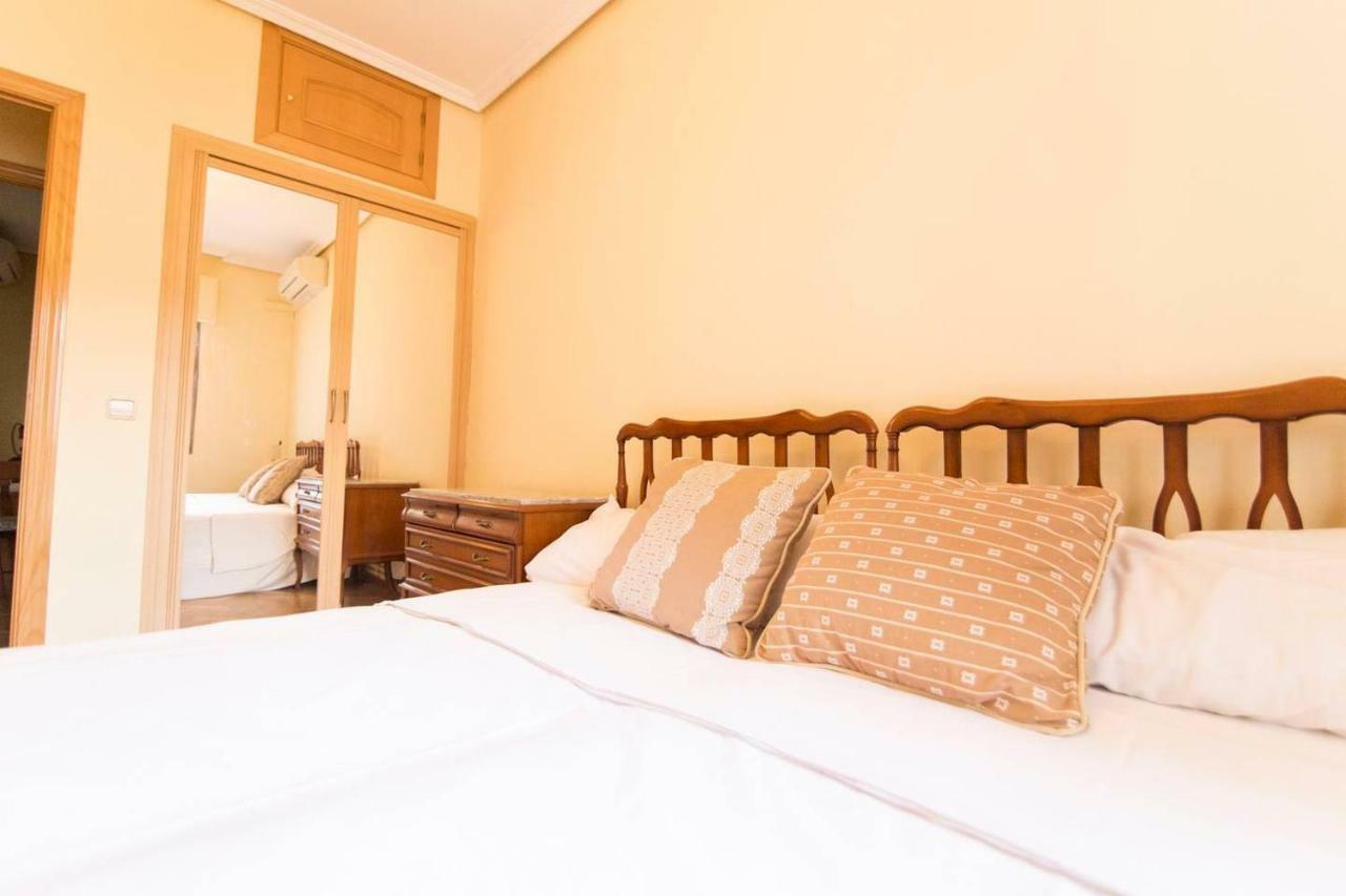 Home & Private Terrace Wifi + Aircon Madrid Esterno foto